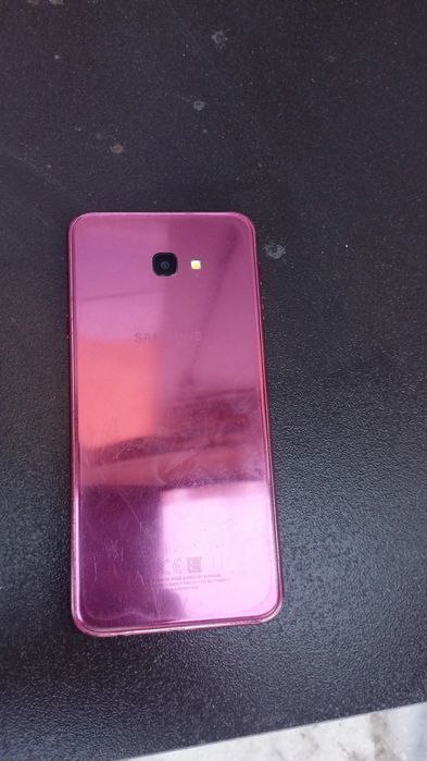 Samsung j4+ сатылады срочно 17000мың
