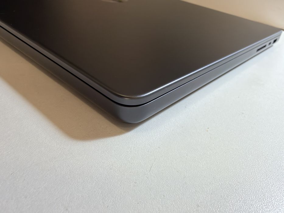 Apple MacBook Pro 14” M3 Pro 18Gb 512Gb Space Black