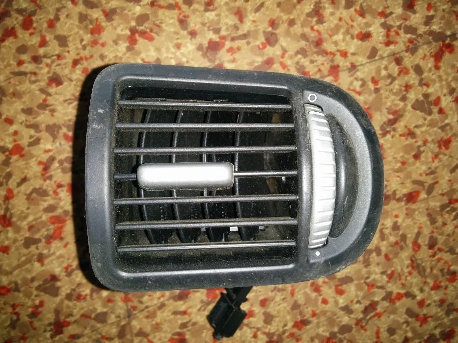 Десен Въздуховод/ Клапи Porsche Cayenne Сиви Здрави