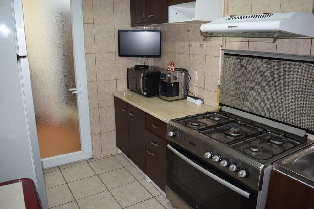 Închiriere apartament .