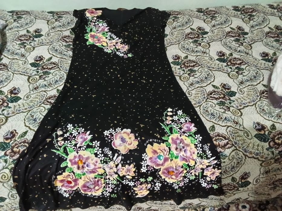 Продам женское платье