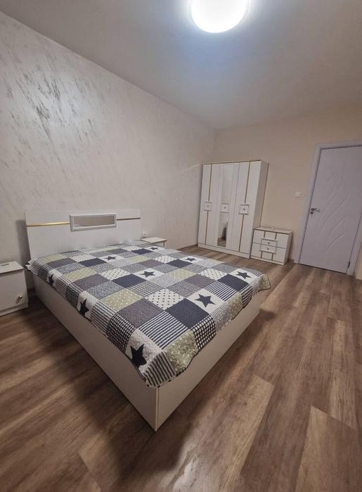 Дава се под наем Двустаен апартамент в Пловдив, Остромила - 68 кв.м за 434 € - Снимка #2