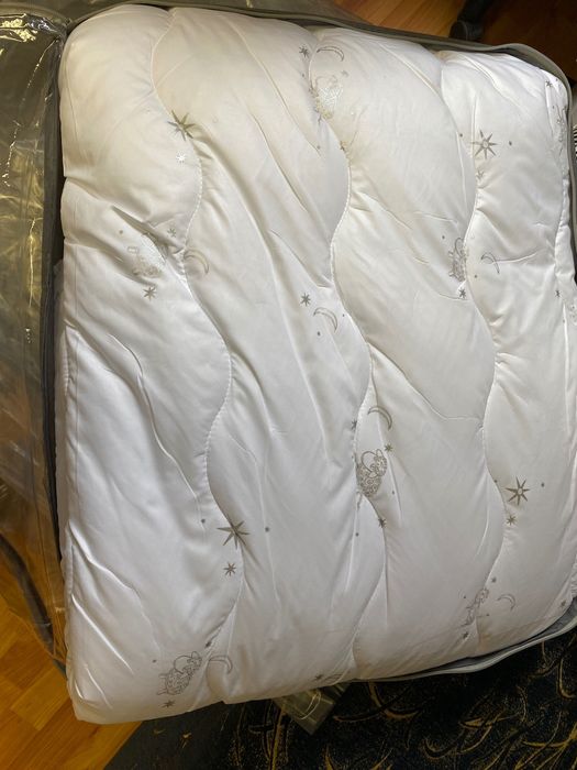 Възглавници за сън и олекотени завивки MERINO BEIGE