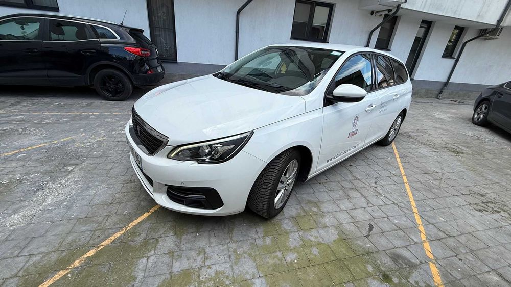 Se vinde Peugeot 308 SW, economic, fiabil și foarte practic, înregistrat ca autoutilitară (2 locuri) – ideal pentru firmă sau transport marfă.