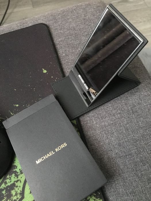 Джобно огледало Michael Kors