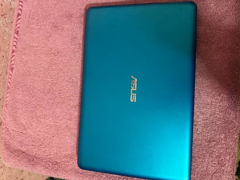 продается ноутбук asus