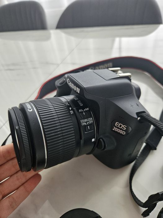 Vand Canon EOS 2000D