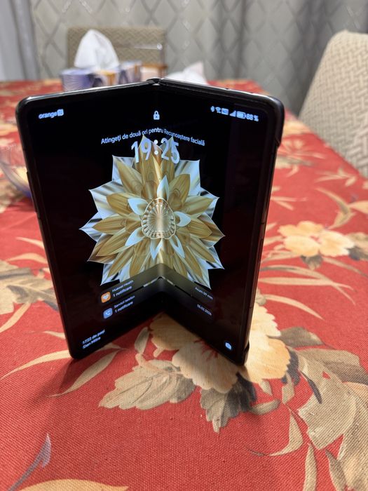 Vand telefon Honor Magic V2