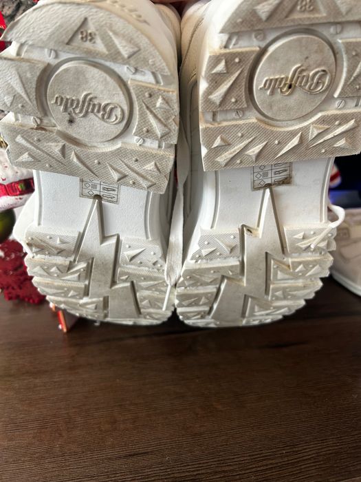 Боти Buffalo ( веган кожа ) перфектно състояние