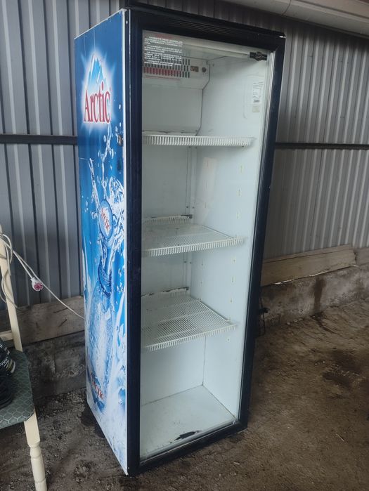 Витринный Холодильник с доставкой