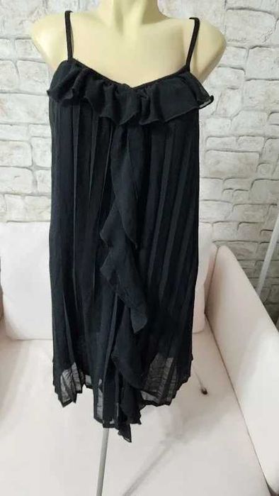 Rochie plisata Savida marimea 42 dar eu zic ca merge mai mic,noua