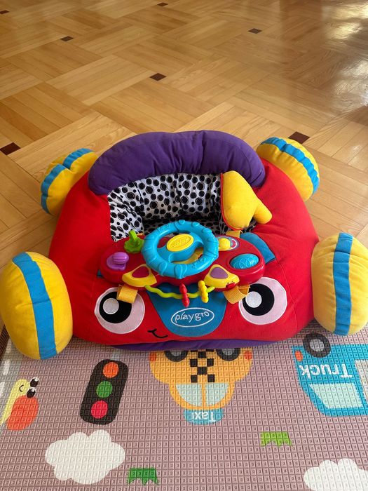 Playgro Игрален център със светлини и звуци ПЛЮШЕНА КОЛА