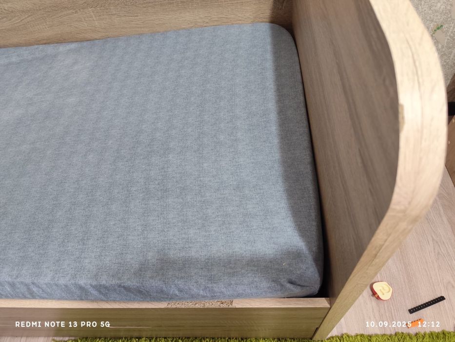 Продам односпальную кровать