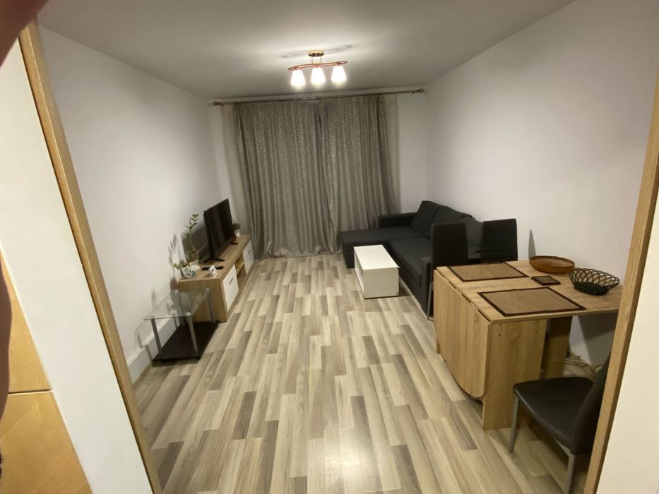 Oferta! Inchiriez apartament 2 camere mobilat & utilat, decomandat Sala Polivalenta