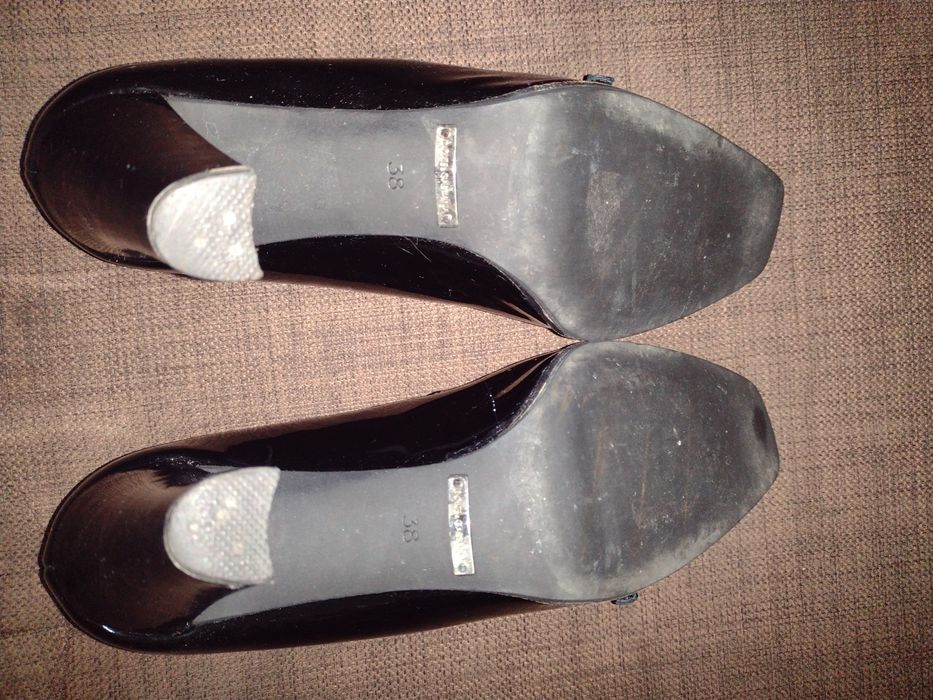 Елегантни обувки dolce & gabbana