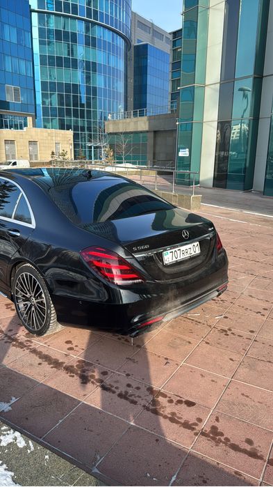 Продам бампер мерседес w222 AMG