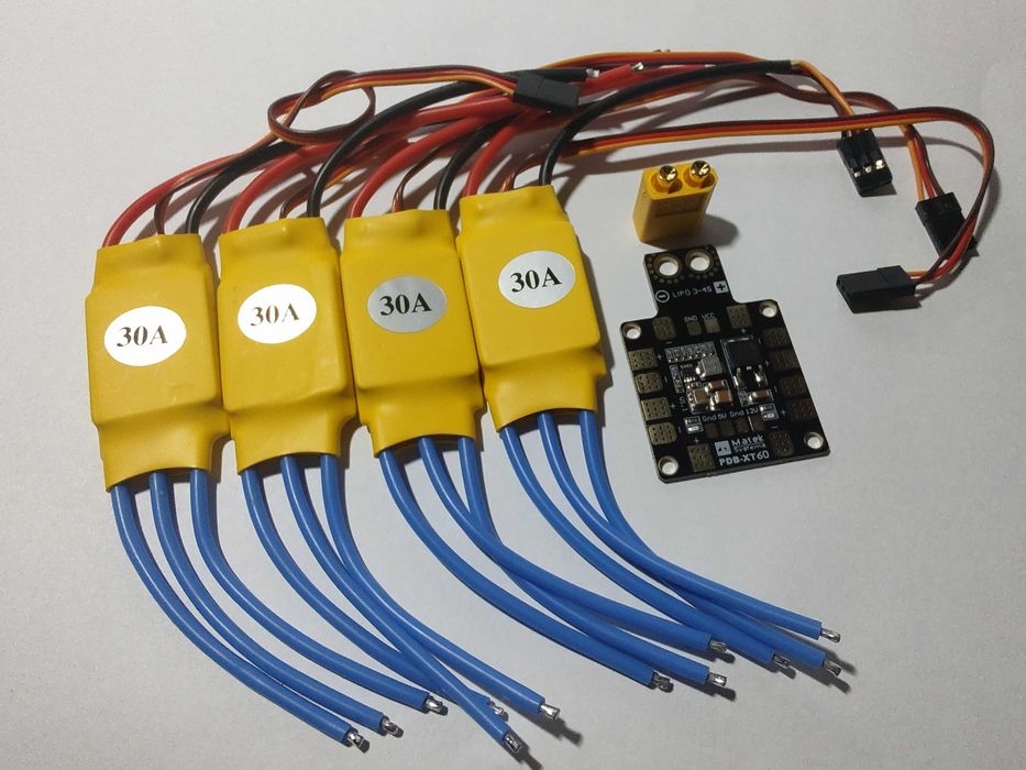 Set PDB Matek BEC + 4 x ESC 30A drona FPV