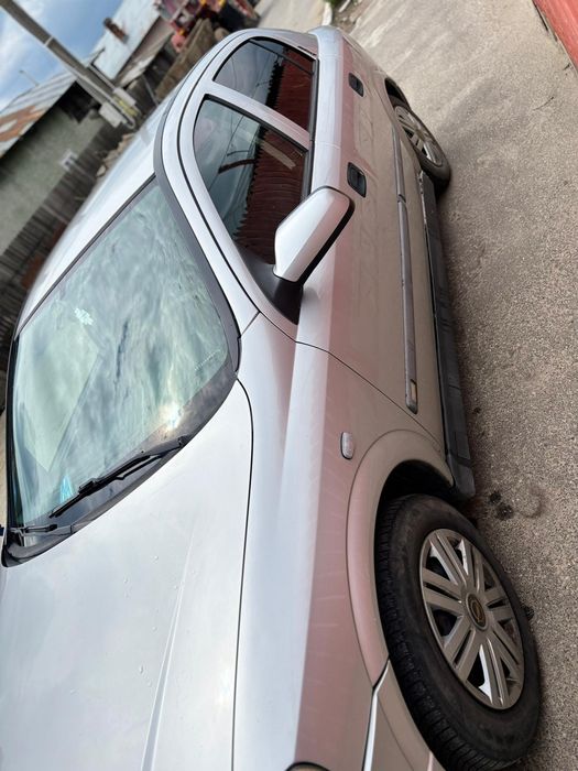 Opel astra 1.6 benzină