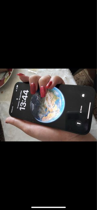 iPhone 13 с гаранти