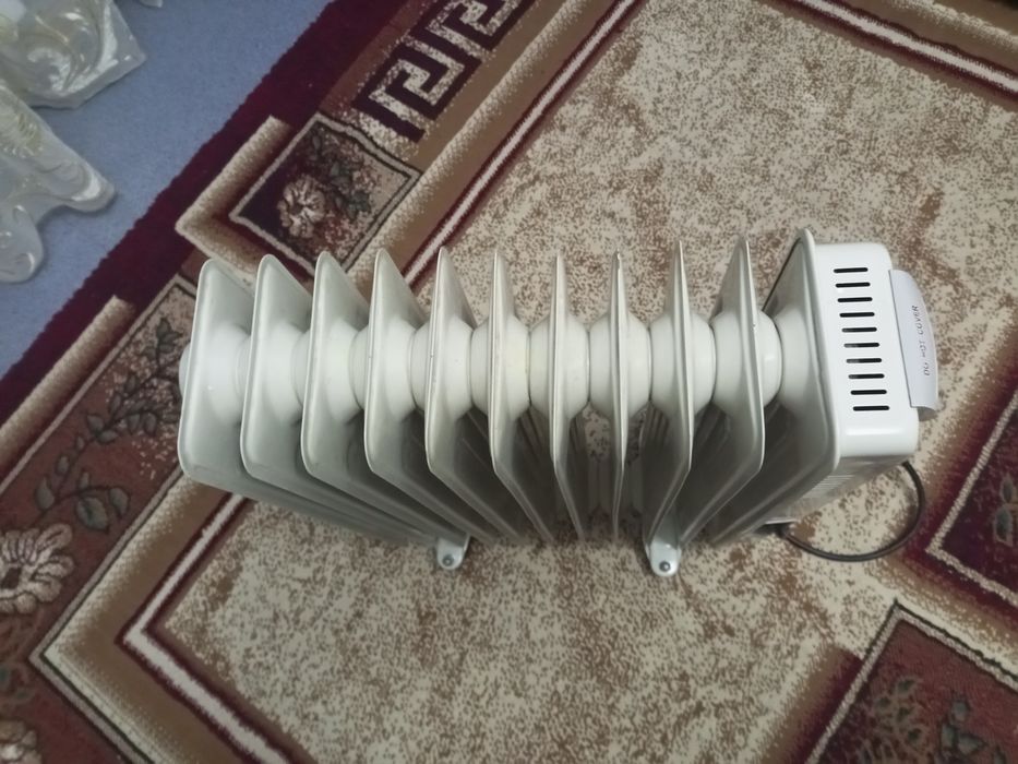 Продам масляный обогреватель.