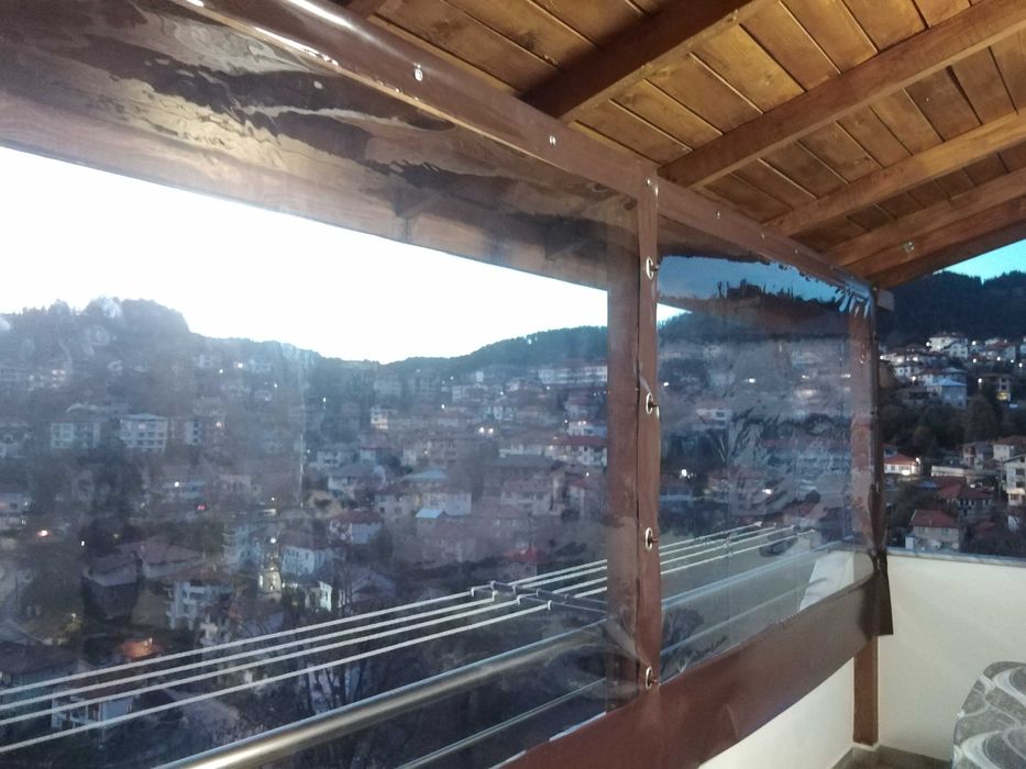 Ветроупорни Завеси - заветряне на мотокари, врати с ресни