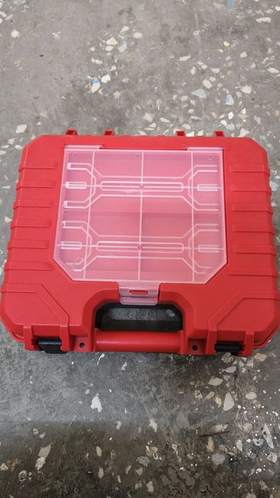 Шуруповерт в кейсе