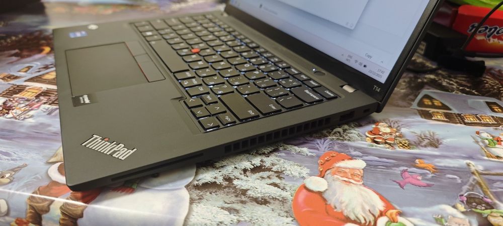 Лаптоп Lenovo Thinkpad T14 Gen3