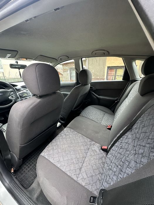 Ford Focus хечбек 2001 година