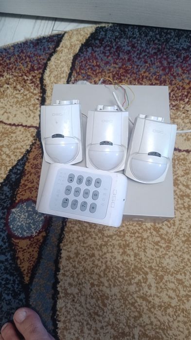 Vând sistem alarma DSC