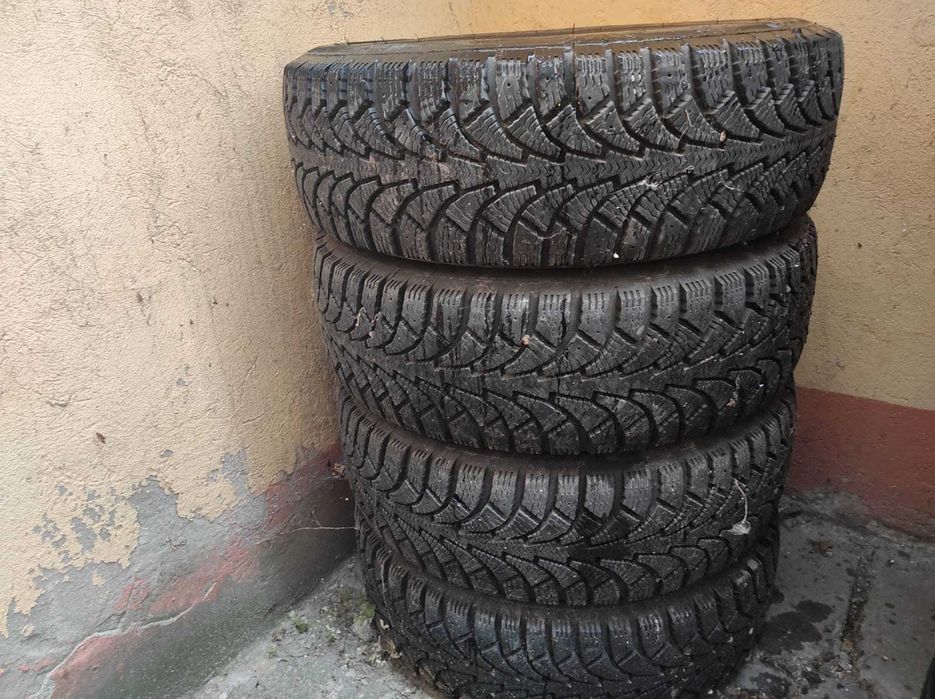 Vând cauciucuri  185*65*14
