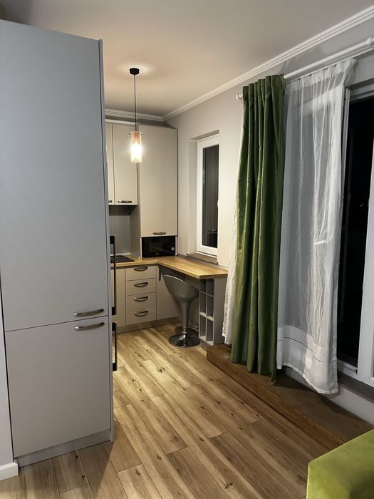 Inchiriez apartament