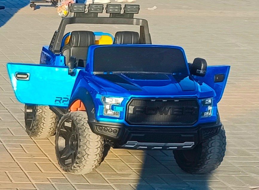 Продам детскую машинку и велосипед