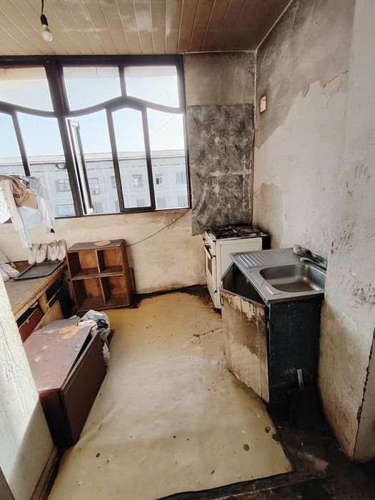 Ibn Sino 2 da 5-etajka 4 xona 93 kv