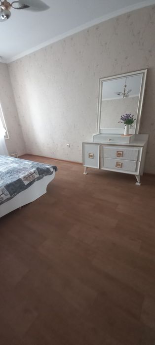 Продам спальный гарнитур