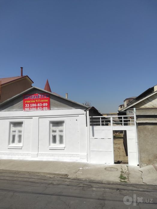 Продается дом ориентир заходи и живи Малика базар