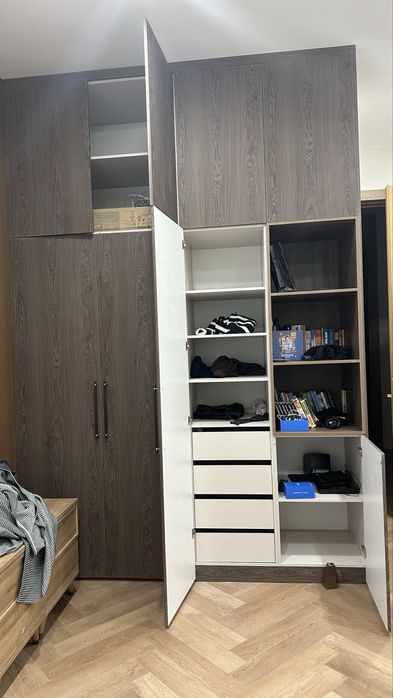 Шкаф платяной для спальни
