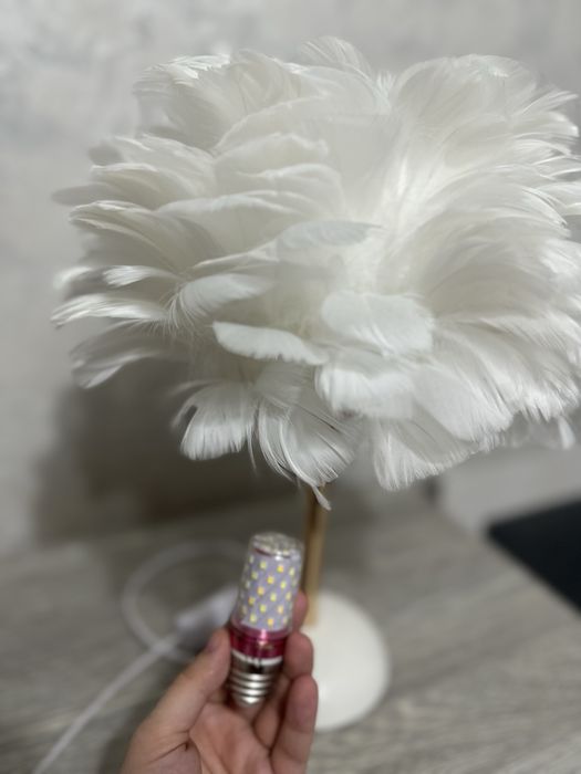 Patli svetilnik 3 xil rangda yonadi