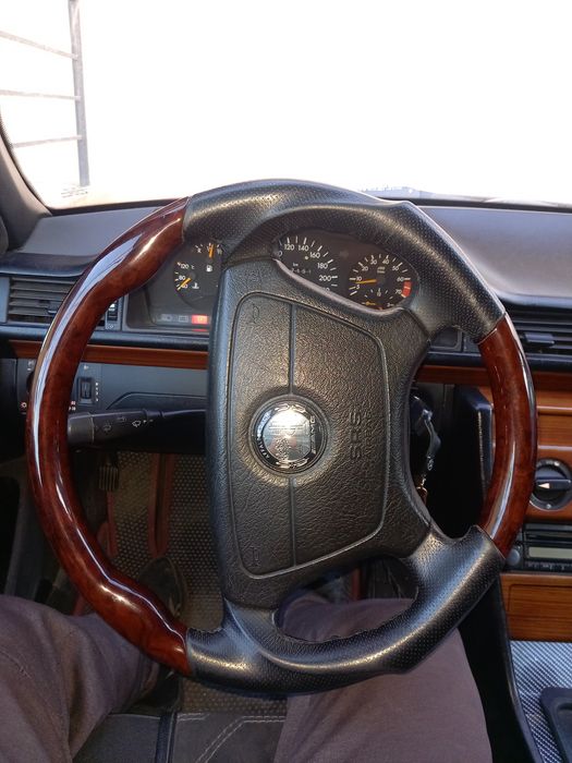 Мерседес оригинал руль дерево