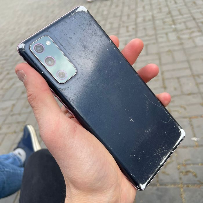 Обменяю на айфон