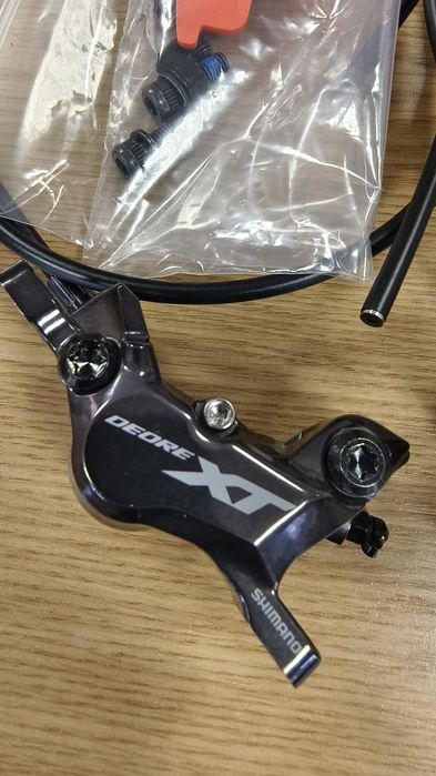 Сет Дискови Спирачки: SHIMANO DEORE XT BL-M8100/BR-M8120 Четирибутални