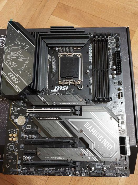 Intel Core i9 12900K + MSI Z790 Gaming Pro Wi-Fi DDR5