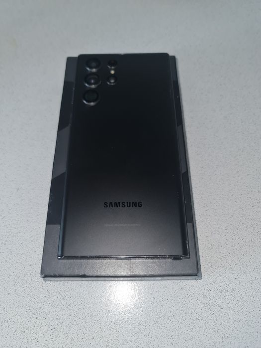 Продам Samsung Galaxy S22 ultra