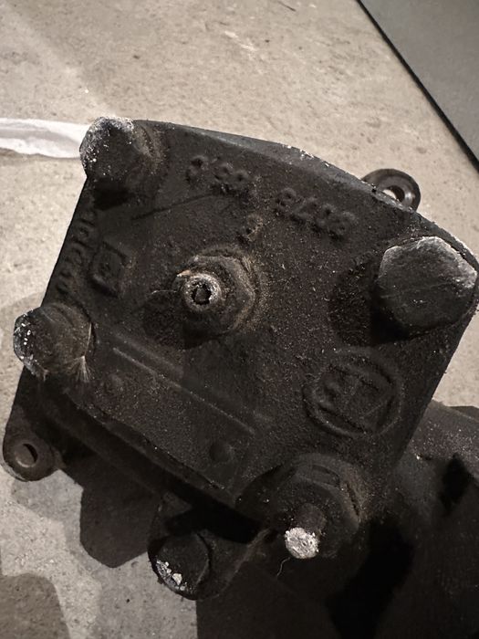 Секторна кутия БМВ 730 Е38