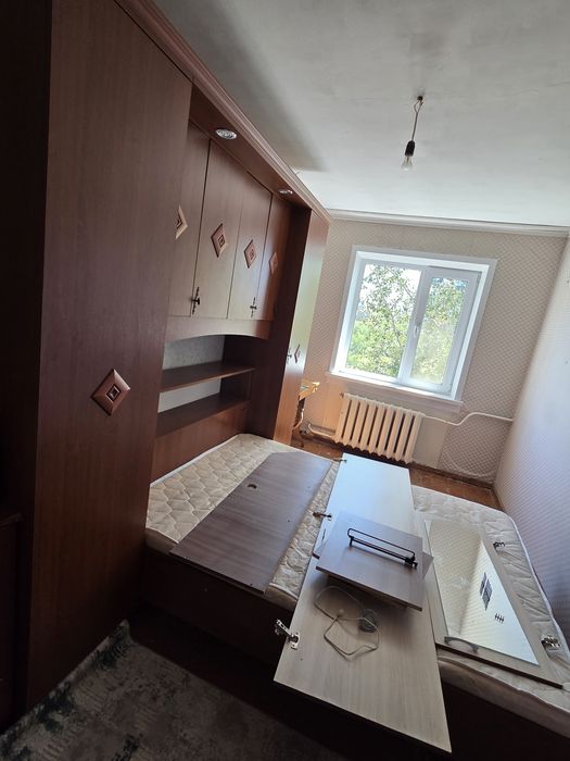 Продам спальный гарнитур