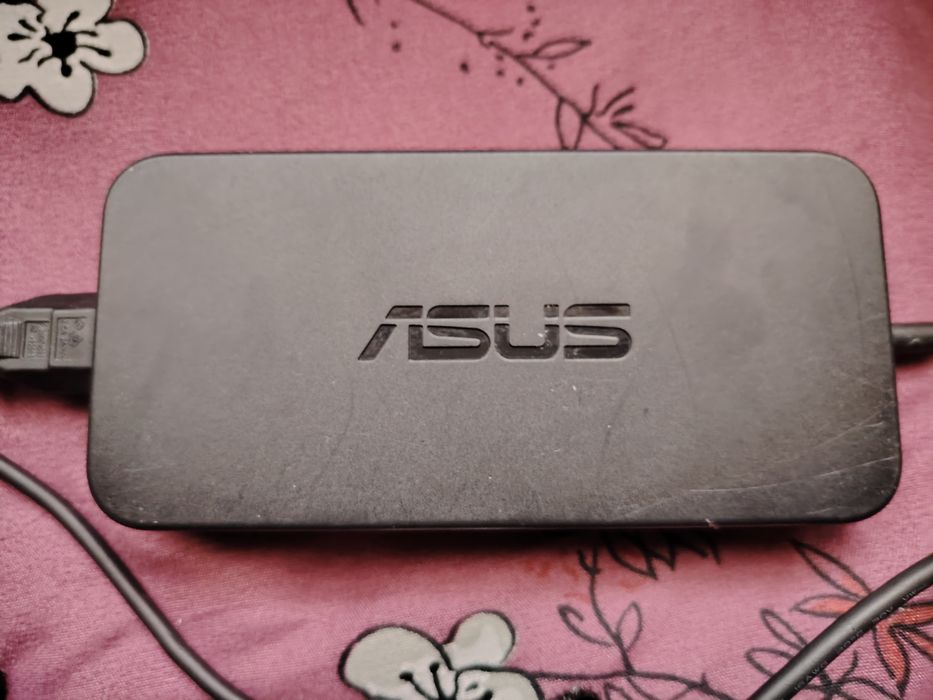 Laptop asus rog GL752