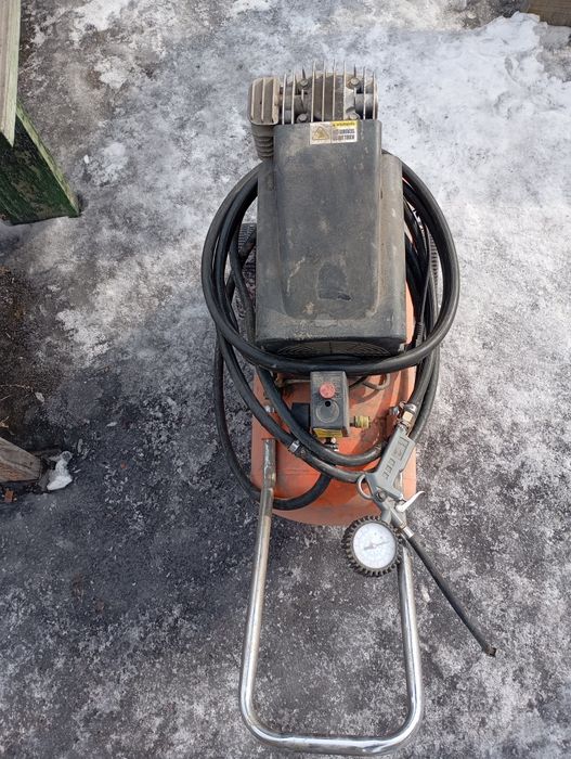 Продам балта сатамын қасапшының балтасы үлкен