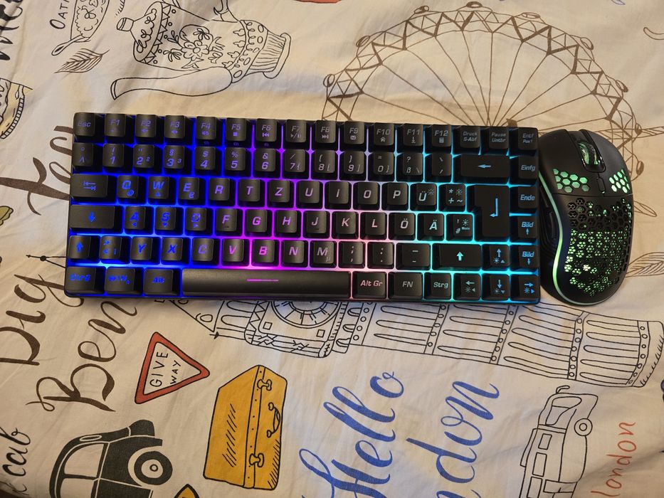 Tastatură Wireless de Gaming RedThunder 75%, LED Rainbow, 3200 DPI, 85 Taste, PC/PS5/Xbox