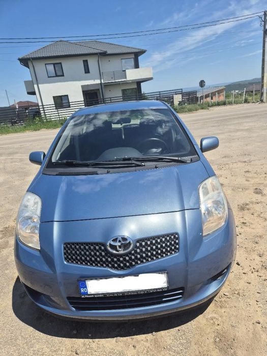 Toyota Yaris 1.3 benzină automat impecabil !