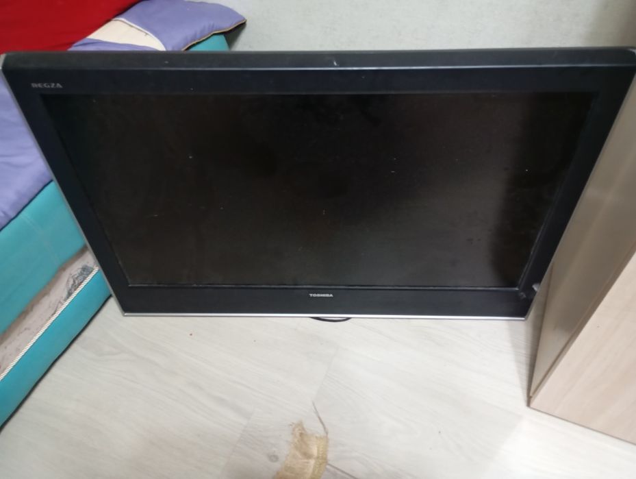 Телевизор Toshiba хорошее качество 12000