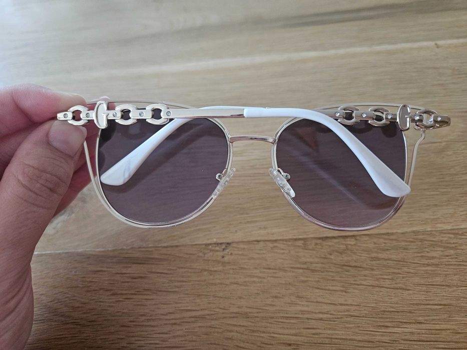 Слънчеви очила Guess